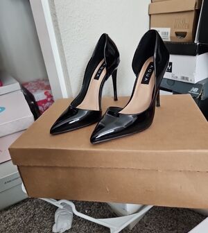 Black Patent Pointed-Toe Stiletto Heels
